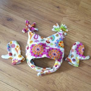 Fleece hat and mittens by LL Bean